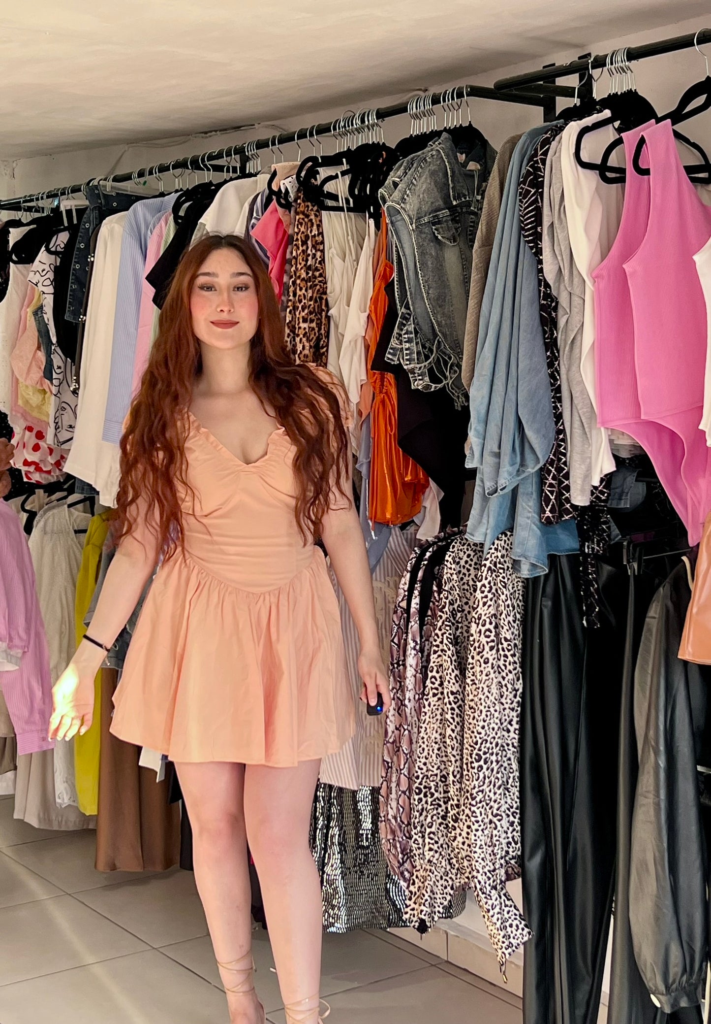 VESTIDO CORTO